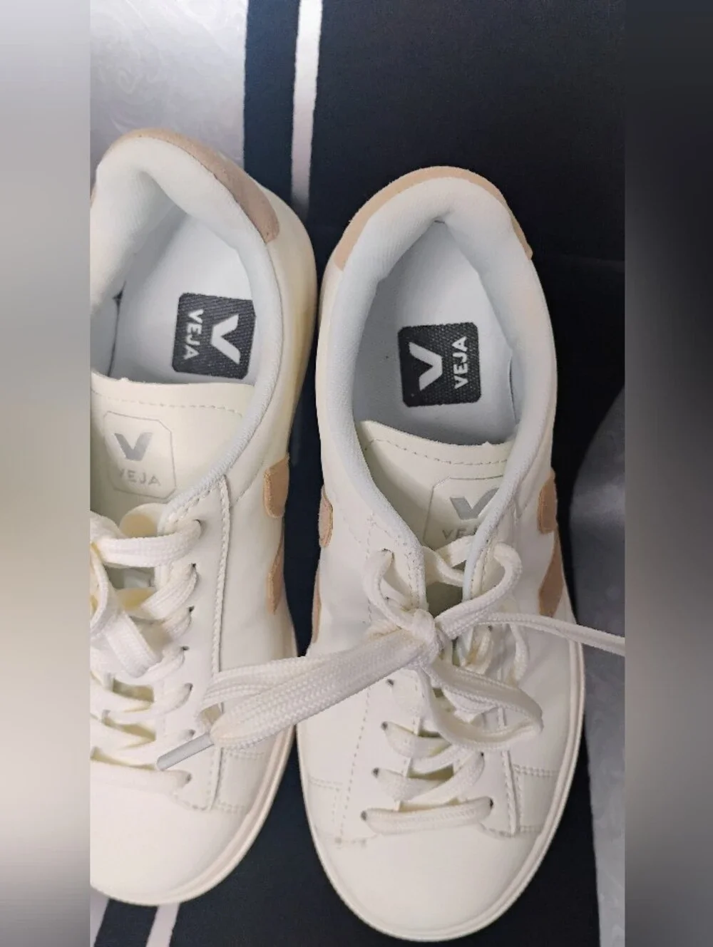 Veja Campo Sneaker Shoes Leather Lace Up U.S. Size 6 Women's - Picture 6 of 7